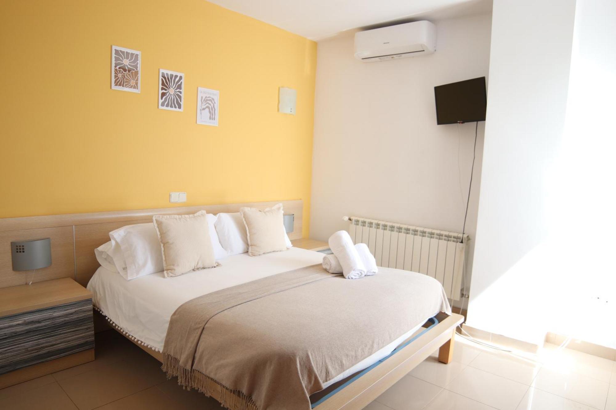 Hostal-Casa Rural Rosa-Nonna Сигуэнса Экстерьер фото